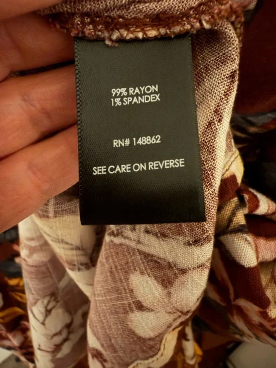 Torrid Rayon Slub Ruffle V-Neck - Picture 10 of 12